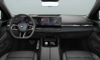 BMW i5 – thumbnail 4