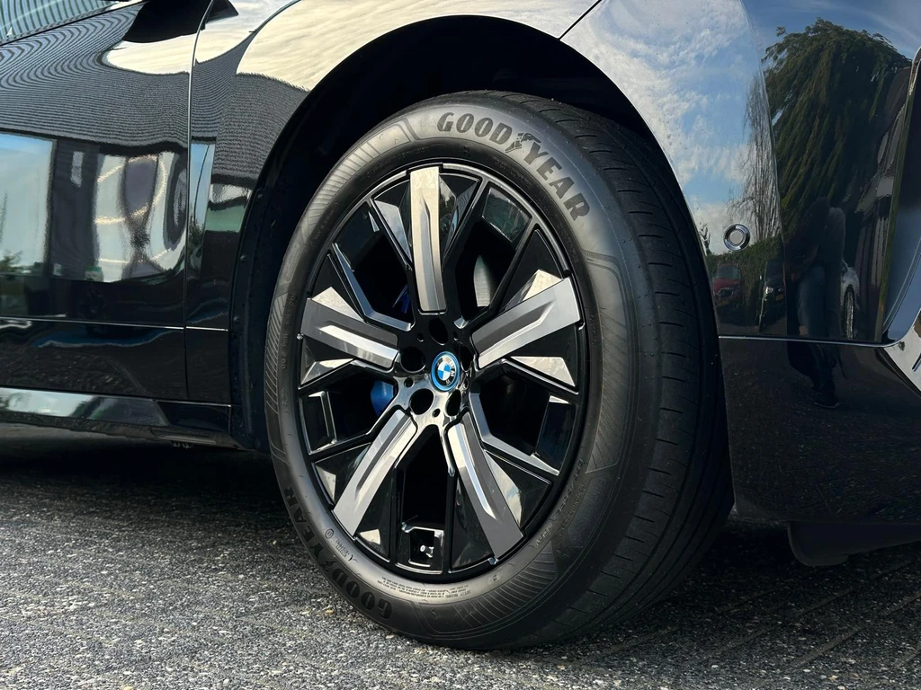 BMW iX – foto 28