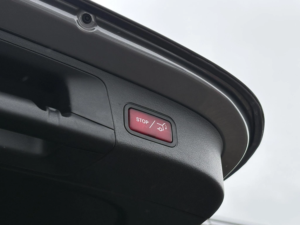 Mercedes-Benz EQA – foto 12