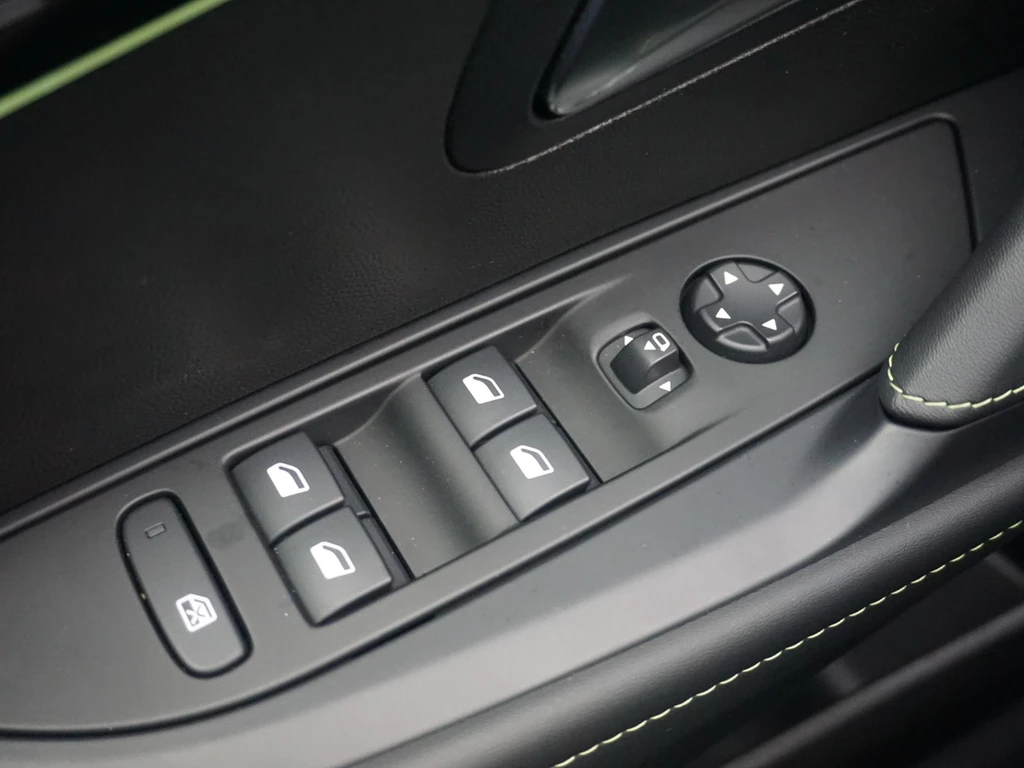 Peugeot 208 – foto 15