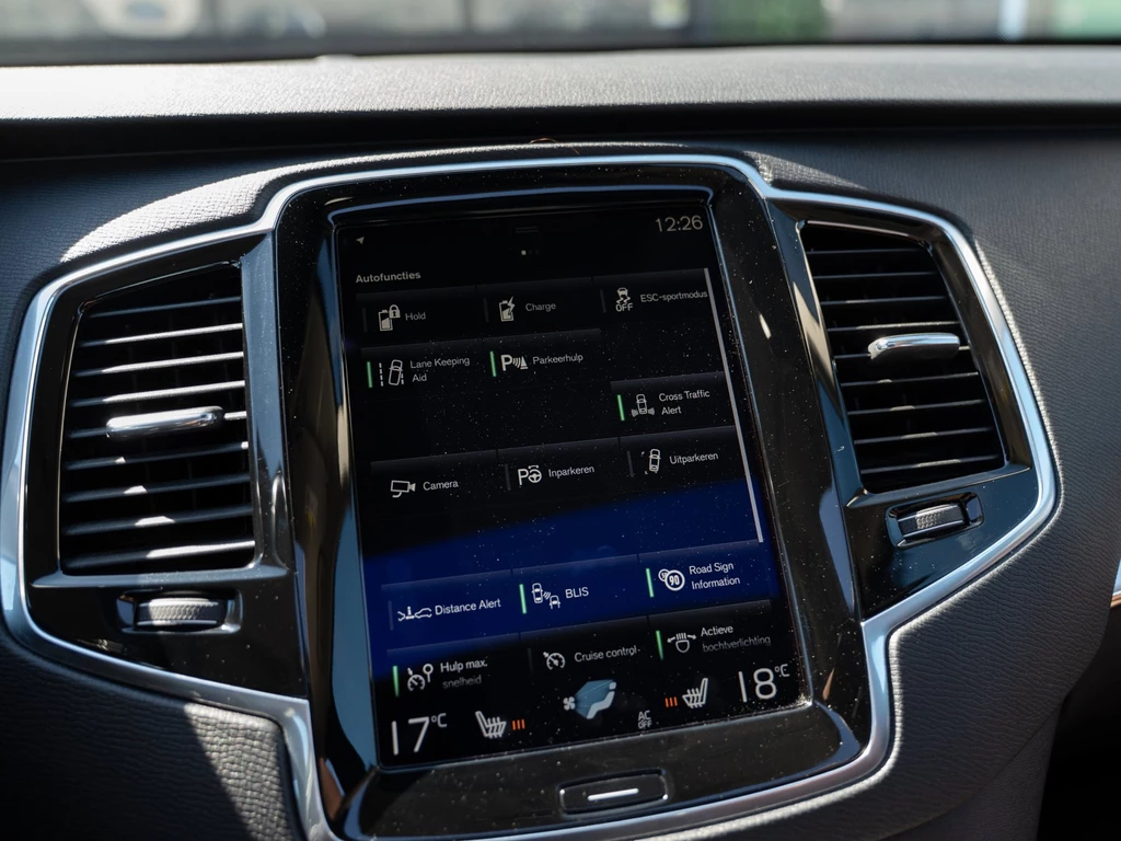 Volvo XC90 – foto 26
