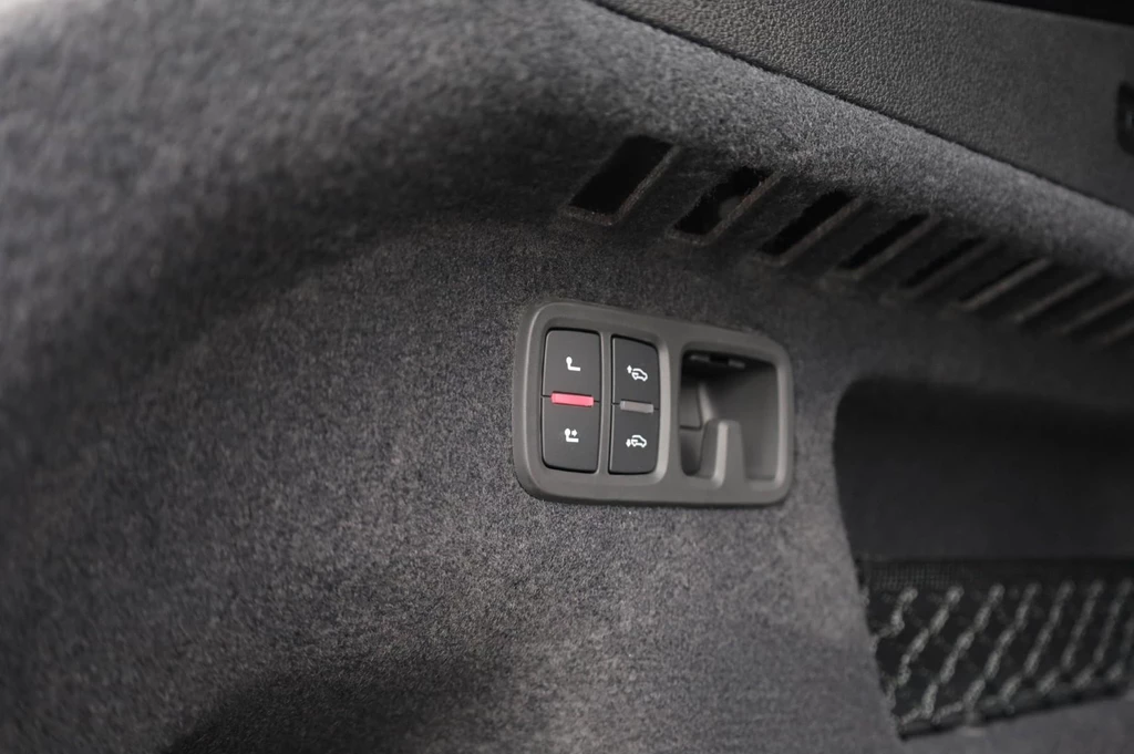 Audi RSQ8 – foto 25