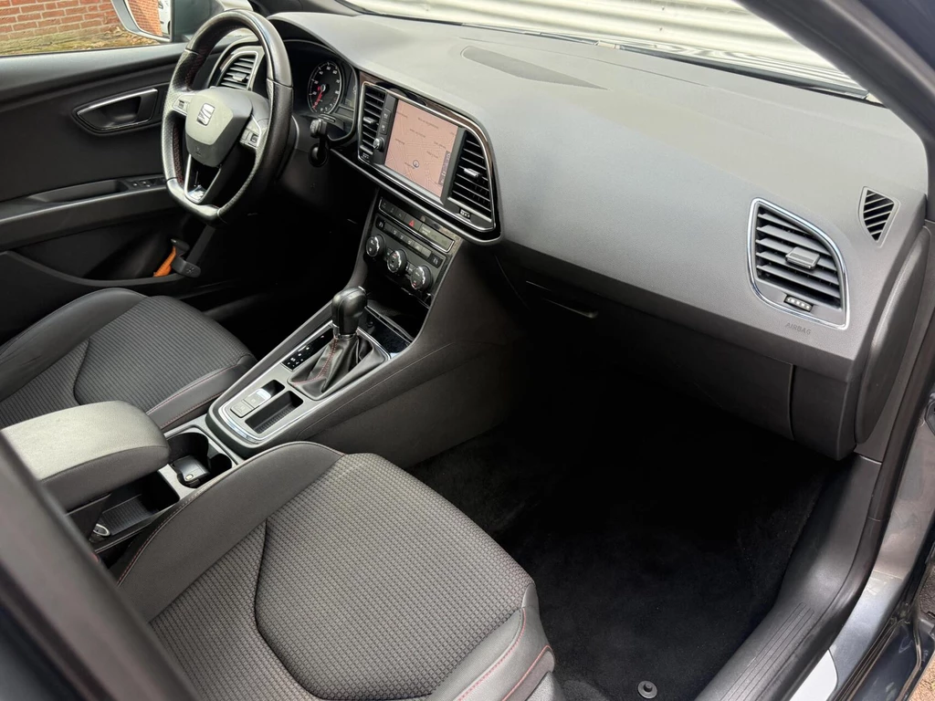 SEAT Leon – foto 18