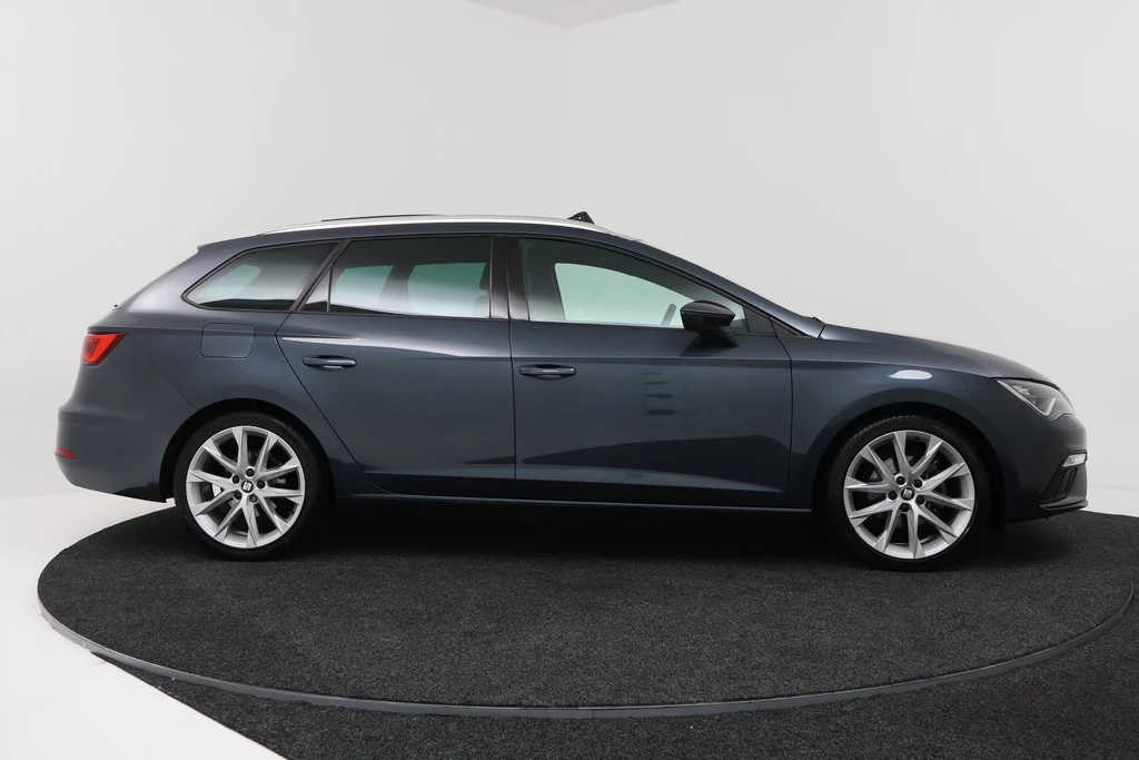 SEAT Leon – foto 6