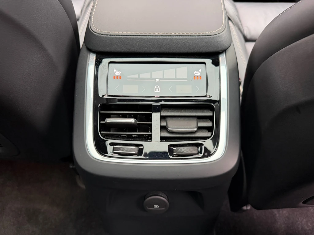 Volvo XC90 – foto 35