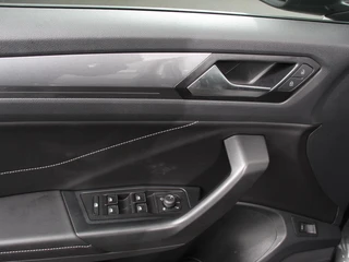 Volkswagen T-Roc – thumbnail 12