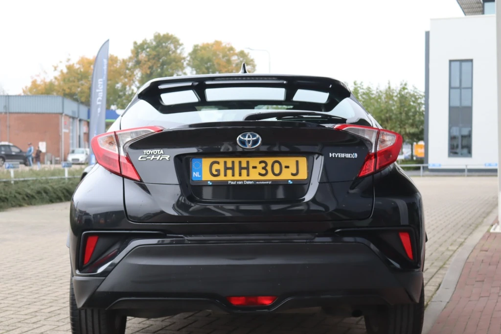 Toyota C-HR – foto 9