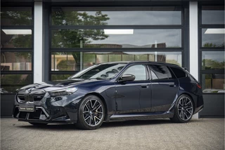 BMW M5 – thumbnail 1