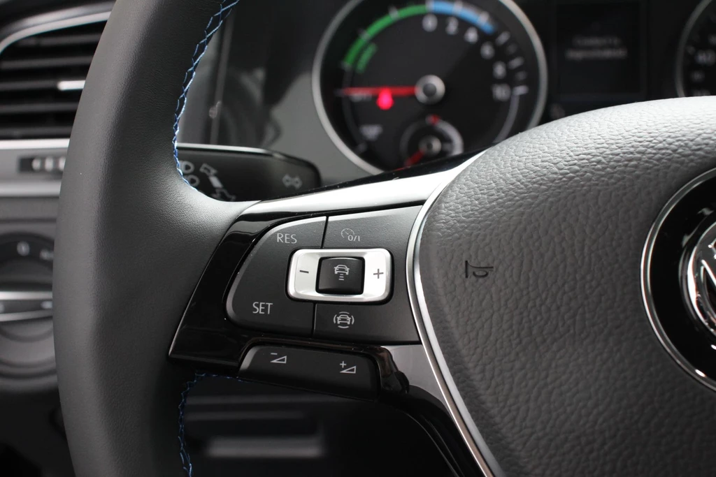 Volkswagen e-Golf – foto 23