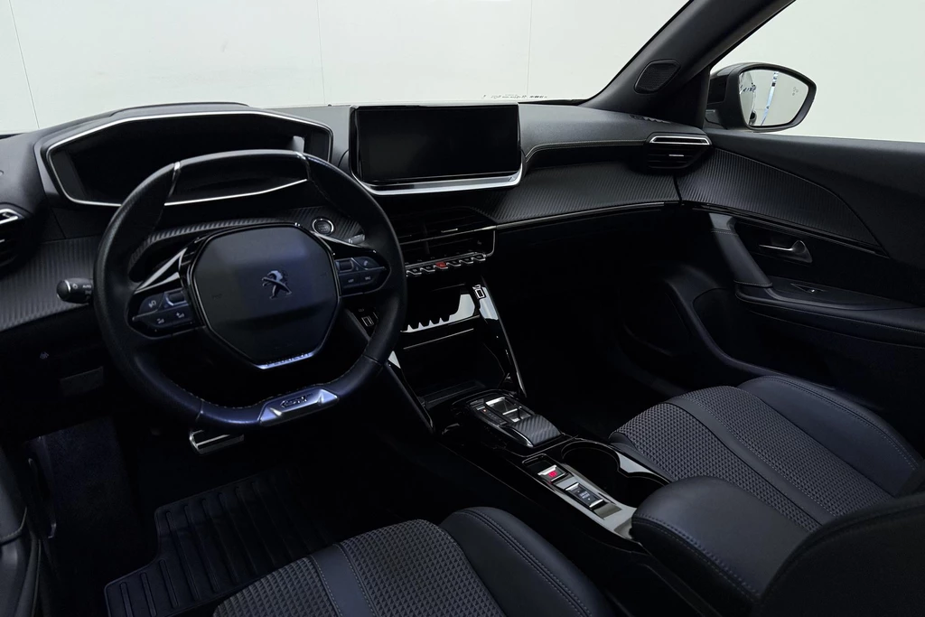 Peugeot e-2008 – foto 16