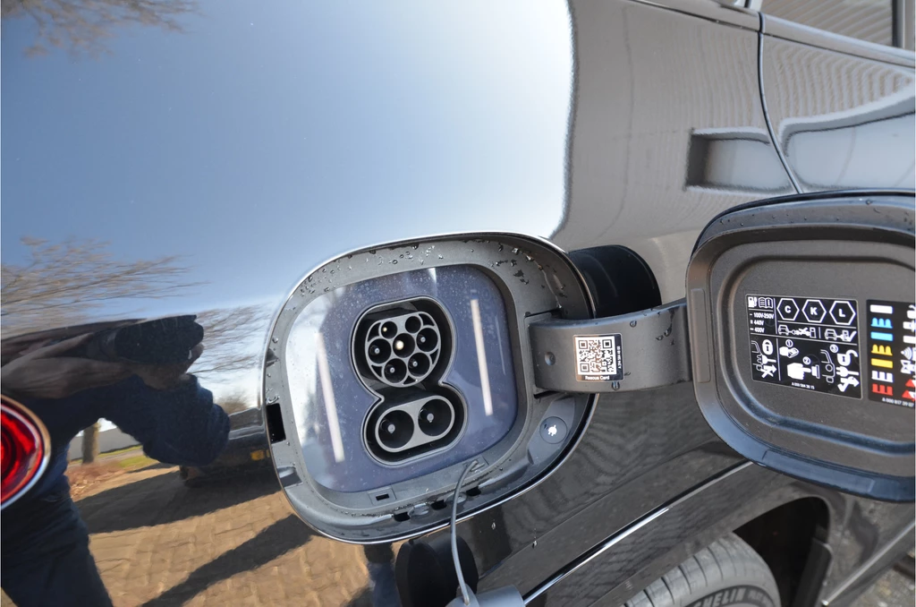 Mercedes-Benz EQE – foto 37