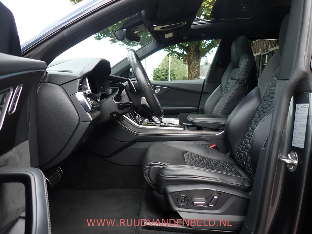 Audi RSQ8 – foto 12