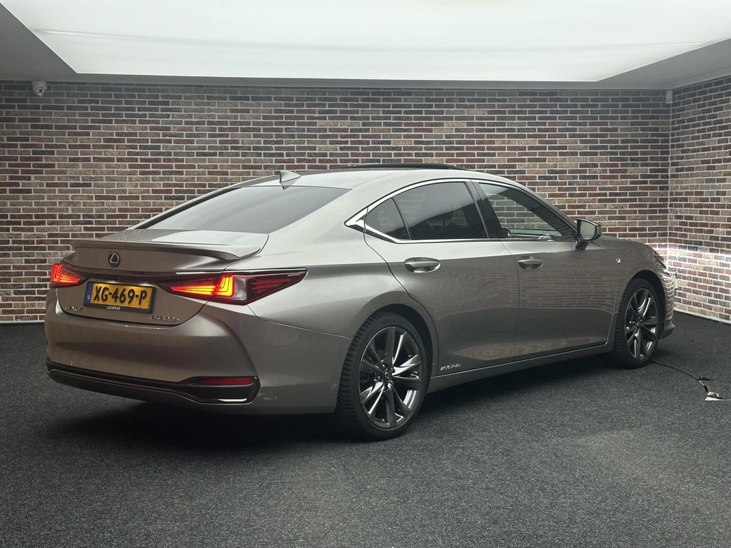 Lexus ES – foto 6