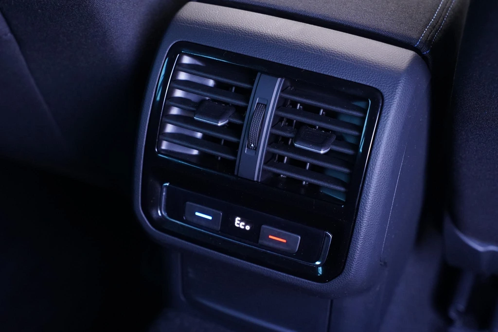 Volkswagen Passat – foto 54
