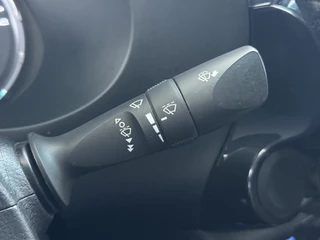 Toyota Hilux – thumbnail 39