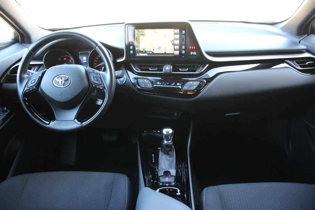 Toyota C-HR – foto 10