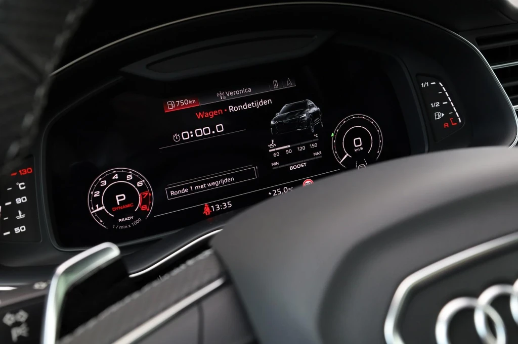 Audi RSQ8 – foto 42