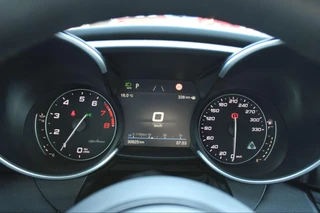 Alfa Romeo Giulia – thumbnail 16