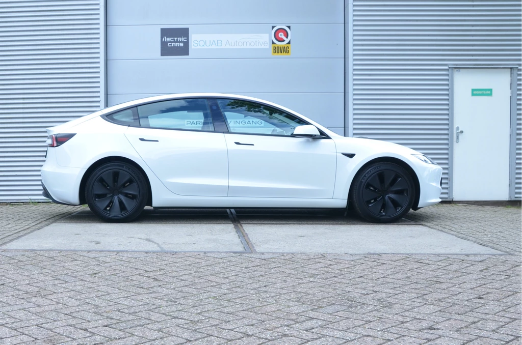 Tesla Model 3 – foto 4