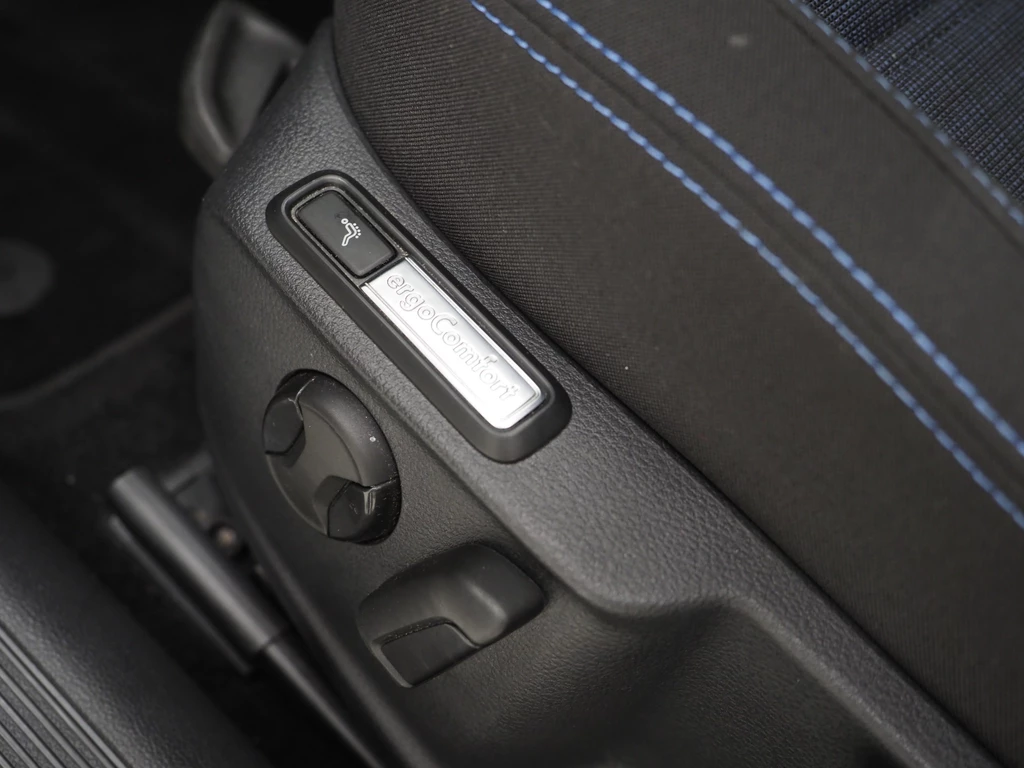 Volkswagen Passat – foto 18
