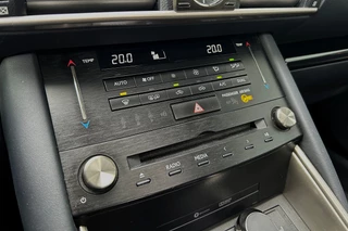 Lexus IS – thumbnail 19