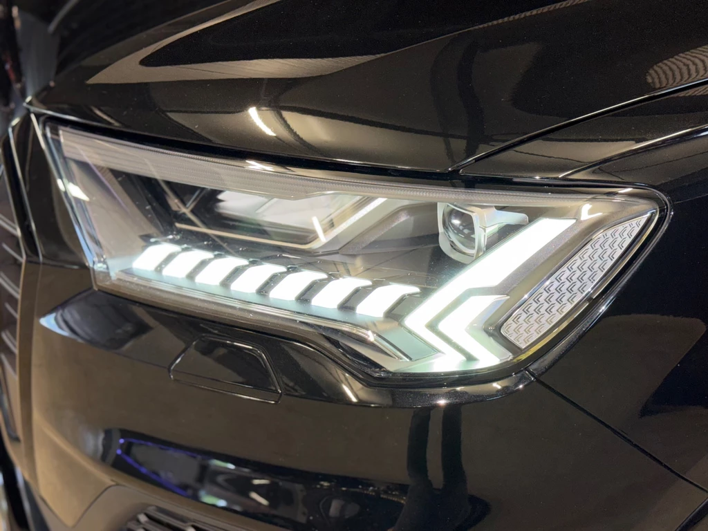 Audi Q7 – foto 12