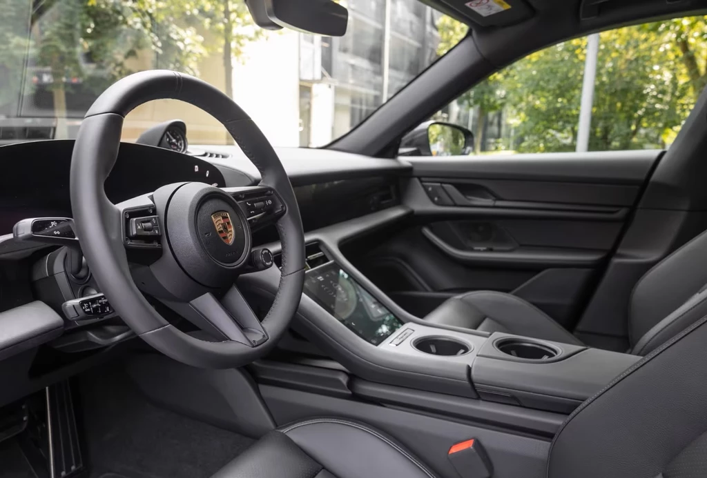 Porsche Taycan – foto 6