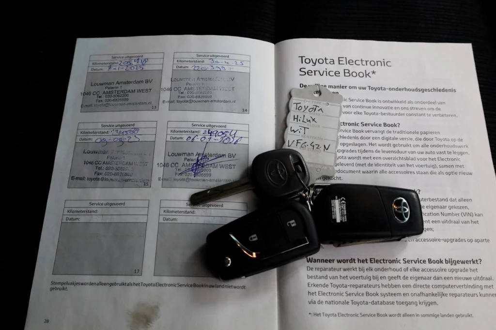 Toyota Hilux – foto 12
