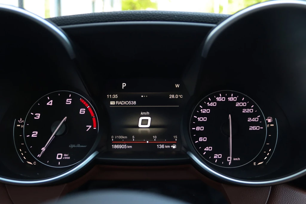 Alfa Romeo Giulia – foto 22