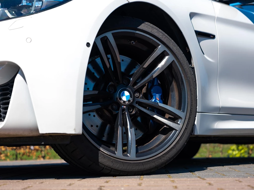 BMW M4 – foto 31