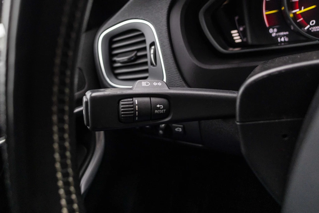 Volvo V40 – foto 37