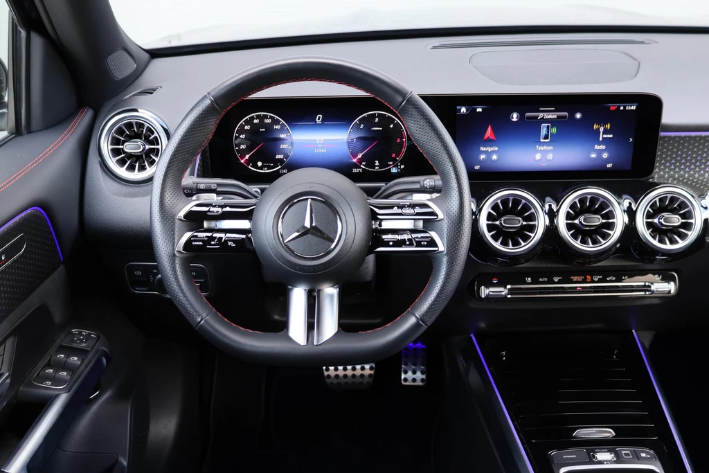 Mercedes-Benz GLB – foto 18