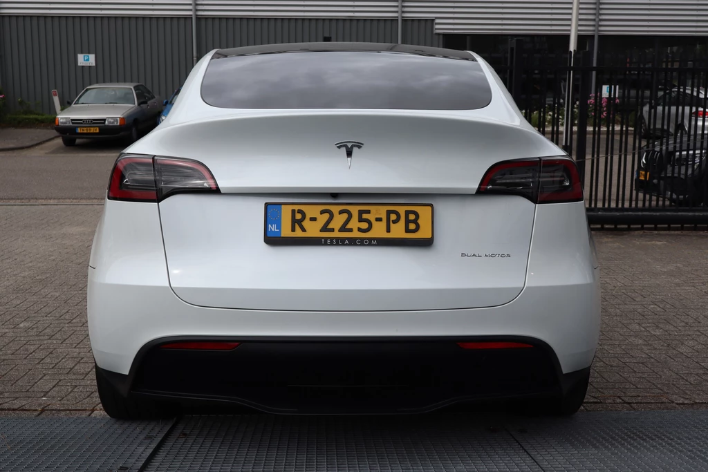 Tesla Model Y – foto 4