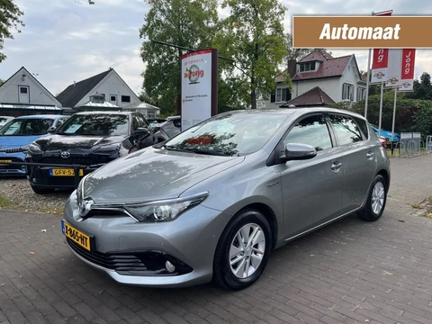 Toyota Auris 1.8 HYBRID AUTOMAAT / NAVI / CAMERA / DAB / CRUISE CTR. / LED / PDC / KEYLESS