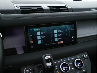 Land Rover Defender – thumbnail 17