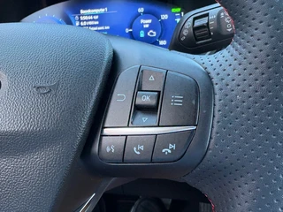 Ford Kuga – thumbnail 22