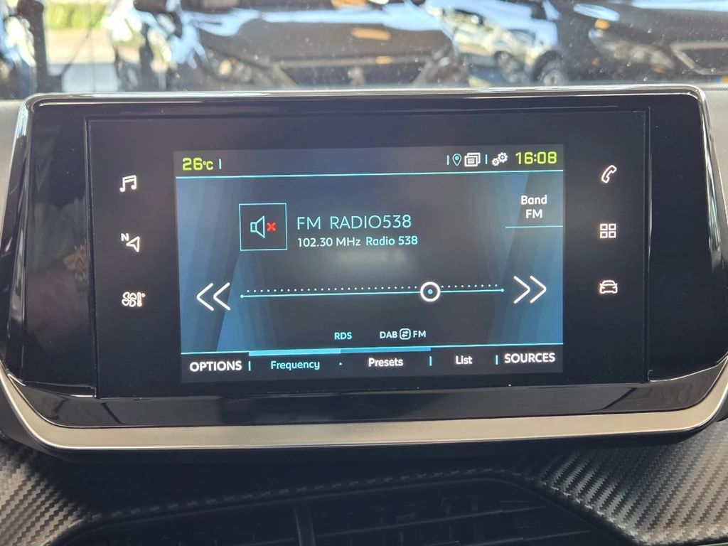 Peugeot e-2008 – foto 34