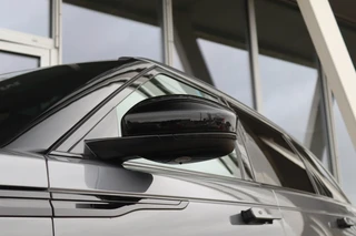 Land Rover Range Rover Velar – thumbnail 54