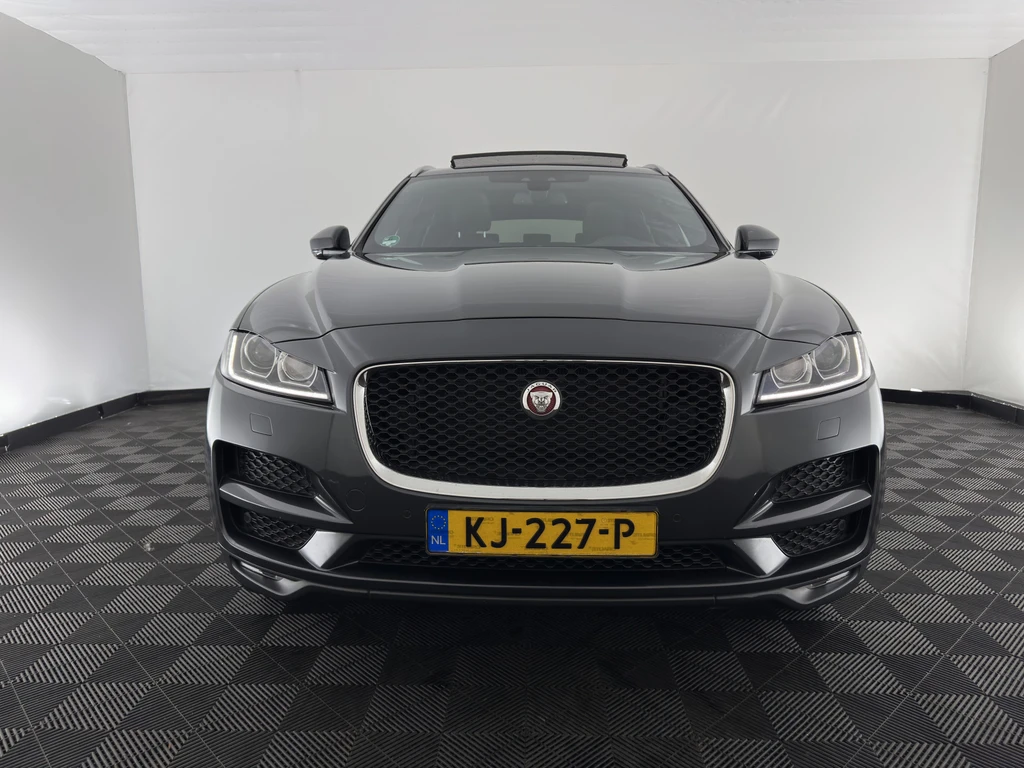 Jaguar F-PACE – foto 6