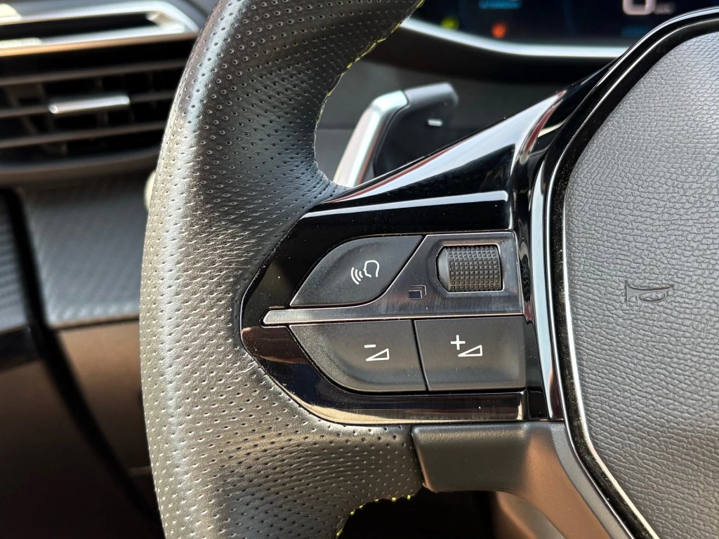 Peugeot 208 – foto 13
