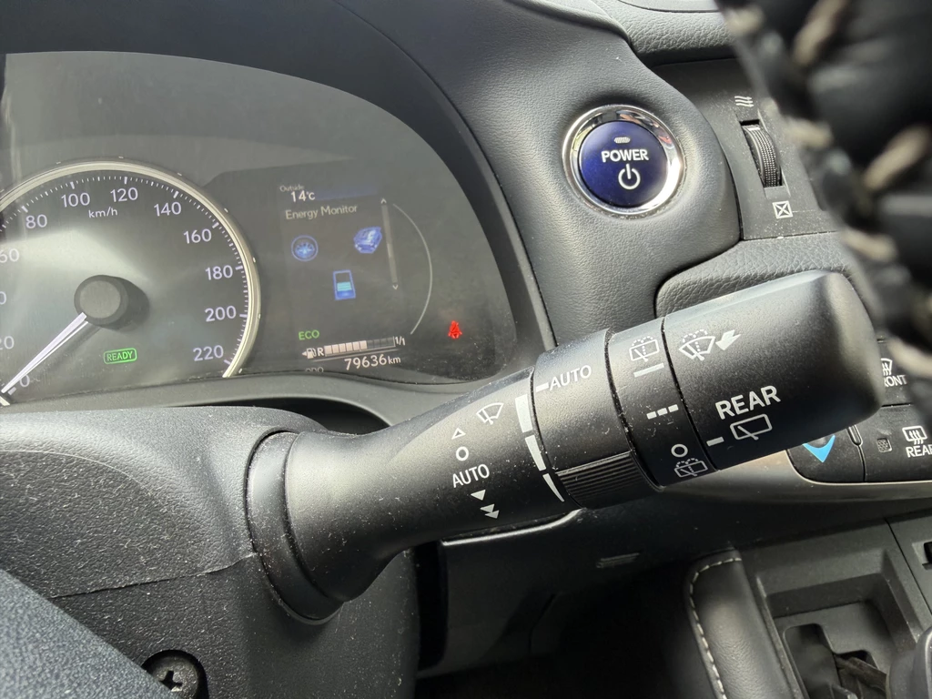 Lexus CT – foto 37