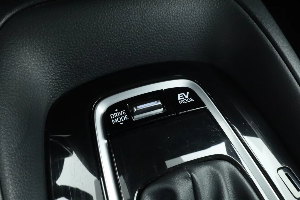 Toyota Corolla Touring Sports – foto 33