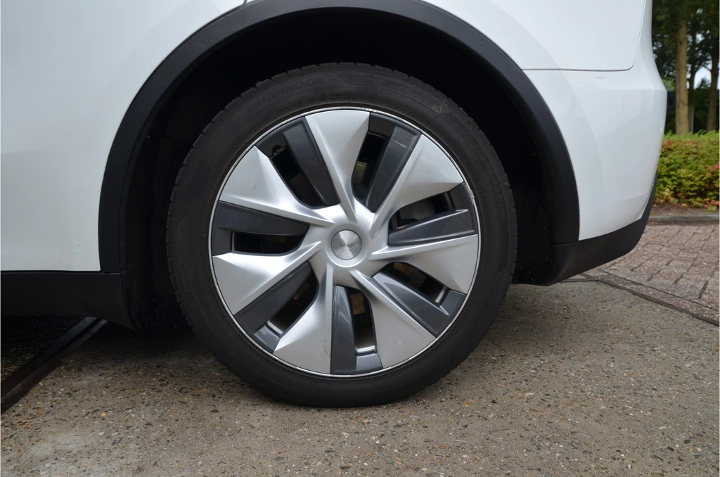 Tesla Model Y – foto 36