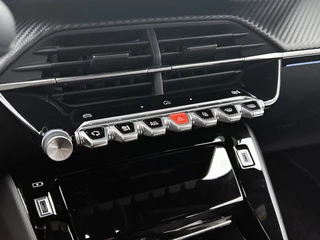 Peugeot 208 – thumbnail 8