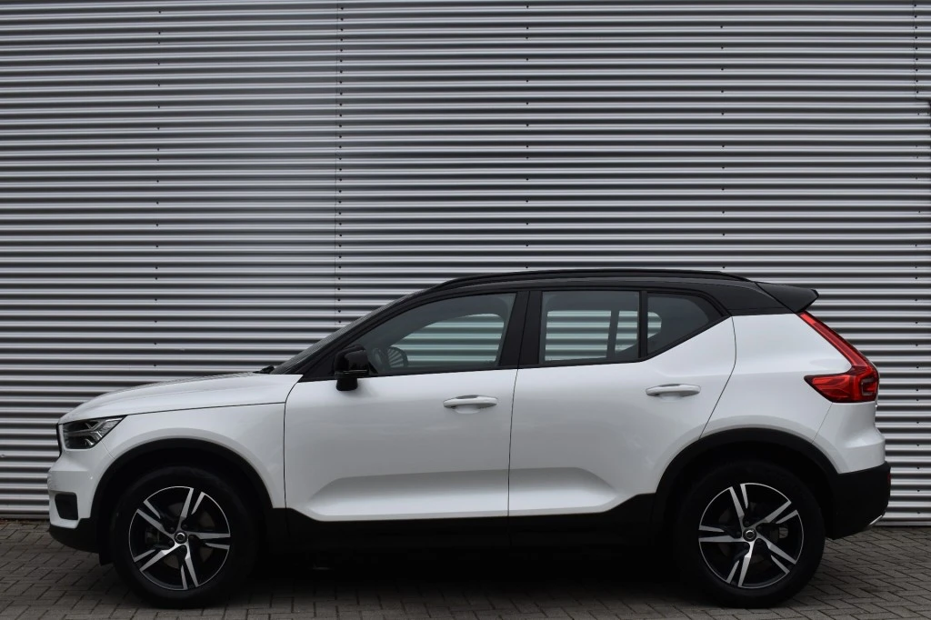 Volvo XC40 – foto 2