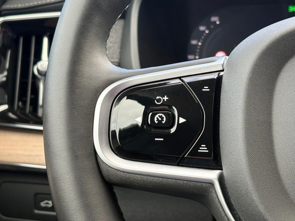 Volvo XC90 – foto 25