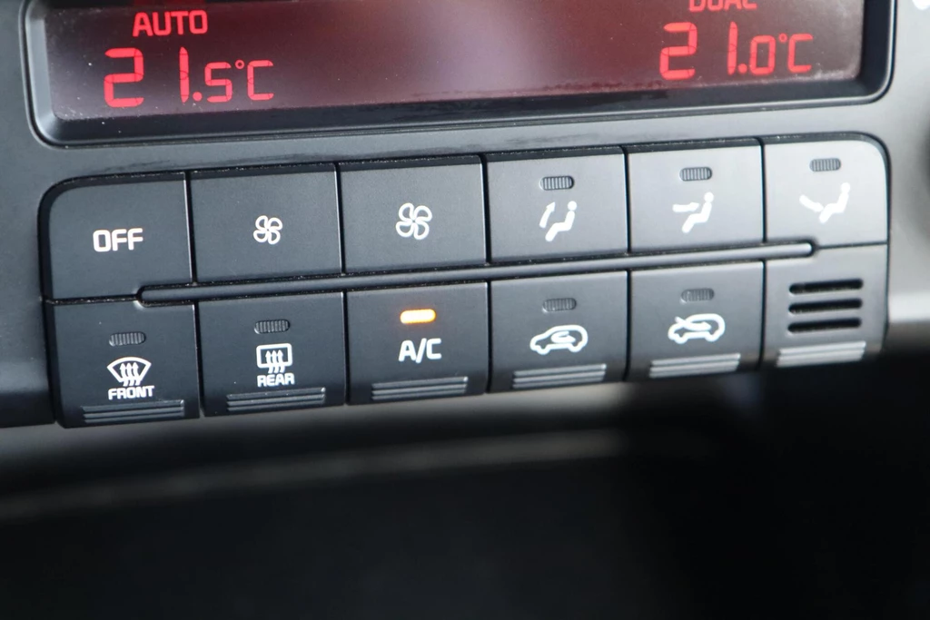 Kia Carens – foto 31