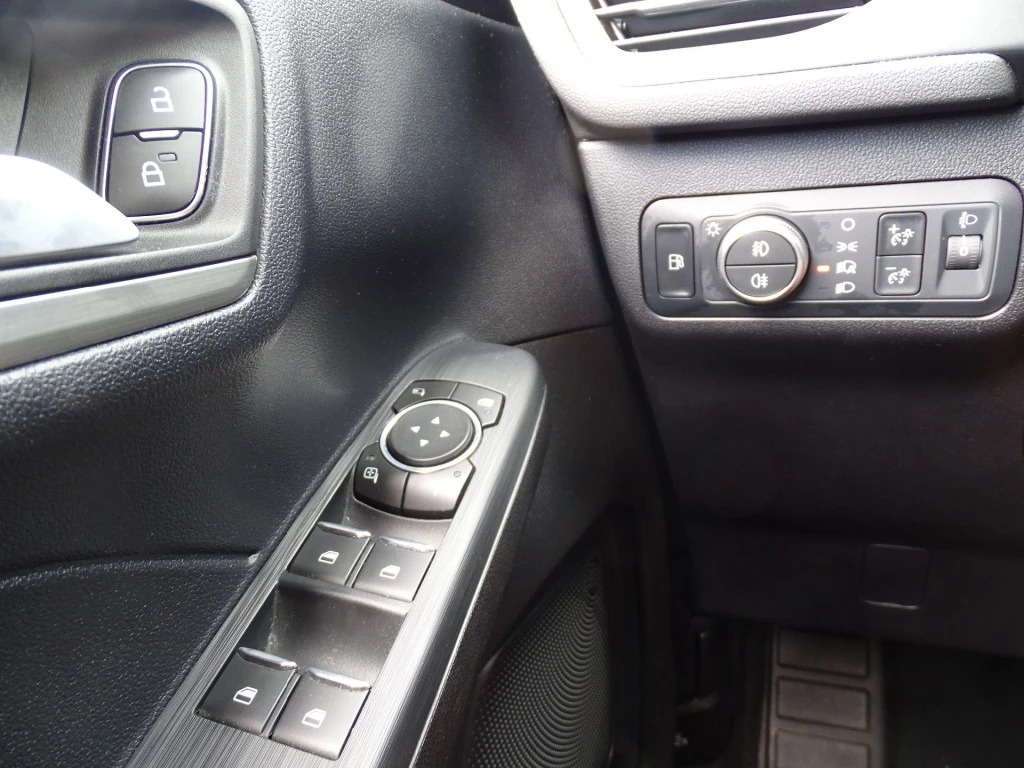 Ford Kuga – foto 12