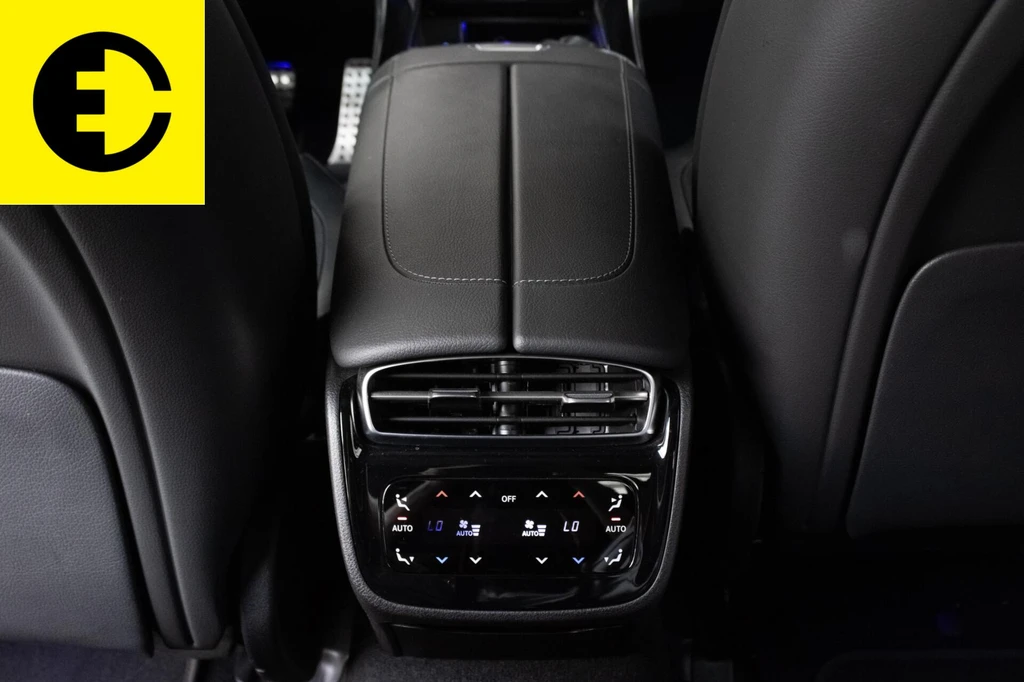 Mercedes-Benz EQE – foto 15