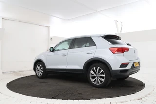 Volkswagen T-Roc – thumbnail 3